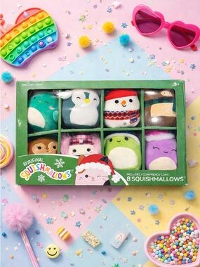 Squishmallows 8-Pack Holiday Mini Plush Set NWT Gift Set Cute Collectible Toys